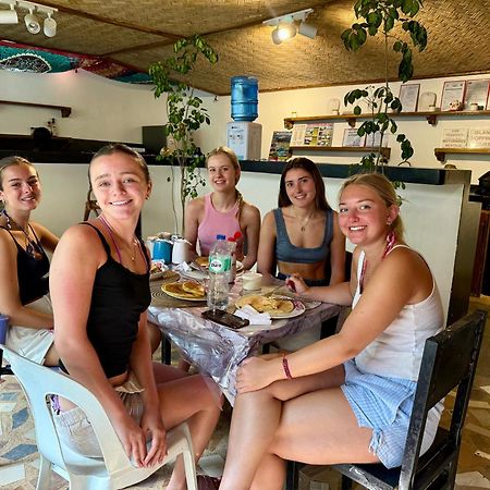 Paradiso Hostel เอลนิโด ภายนอก รูปภาพ